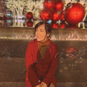 Meet your Posher, Almedina